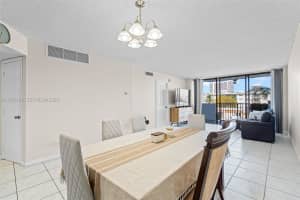 3703 Ne 166th St 409 North Miami Beach, FL 33160 - MLS#A11970156