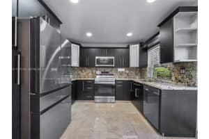 10281 Nw 32nd St Sunrise, FL 33351 - MLS#A11970199