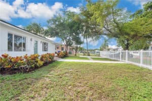 521 Nw 33rd Ave Miami, FL 33125 - MLS#A11970203