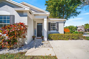 5911 Kelsey Ln Tamarac, FL 33321 - MLS#A11970204