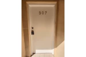 8050 Nw 8th St 1307 Miami, FL 33126 - MLS#A11970280