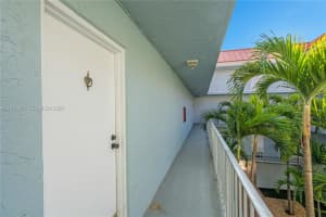 455 S Pine Island Rd APT 303C, Plantation, FL 33324, Sold 06/18/26