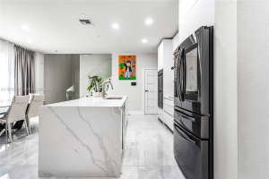 4566 Ficus St Hollywood, FL 33021 - MLS#A11970307