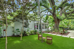 842 NW 9th Ct, Miami, FL 33136, - MLS#A11970325