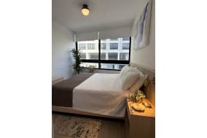 225 Miami Ave , Miami, FL 33128 - MLS#A11970327