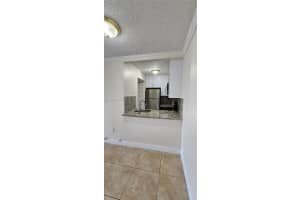8145 NW 7th St APT 114, Miami, FL 33126, - MLS#A11970346