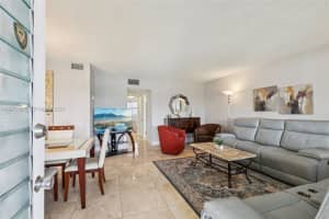 804 SE 7th St APT 402, Deerfield Beach, FL 33441, - MLS#A11970352