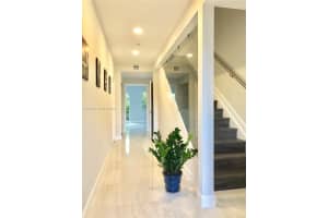 621 Ne 8th Ave Fort Lauderdale, FL 33304 - MLS#A11970394