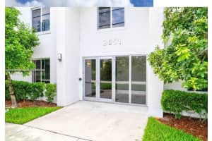 2651 Ne 212th Ter 105 Miami, FL 33180 - MLS#A11970416