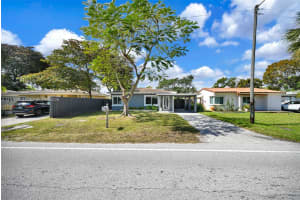 1221 Nw 7th Ave Fort Lauderdale, FL 33311 - MLS#A11970463