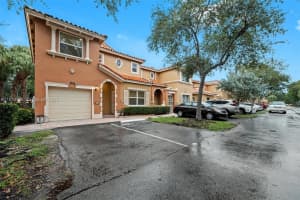 8511 Nw 141st Ter 405 Miami Lakes, FL 33016 - MLS#A11970488