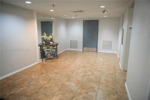 901 Hillcrest Dr 504 Hollywood, FL 33021 - MLS#A11970489