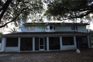 937 Ne 171st St, Miami