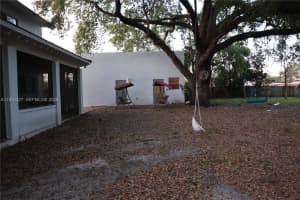 937 Ne 171st St Miami, FL 33162 - MLS#A11970527