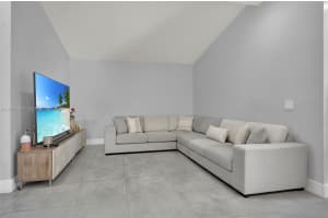 17032 Nw 63rd Pl Hialeah, FL 33015 - MLS#A11970551