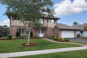 801 Amherst Ave Davie, FL 33325 - MLS#A11970570