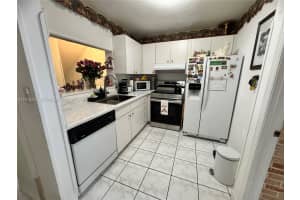 12035 14th St , Miami, FL 33184 - MLS#A11970576