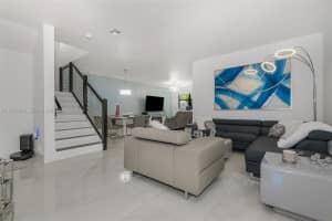 7902 Nw 105th Ct 7902 Doral, FL 33178 - MLS#A11970633