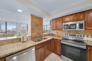 2017 S Ocean Dr 610 Hallandale Beach, FL 33009 - MLS#A11970640