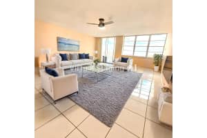 2150 Sans Souci Blvd B811, North Miami