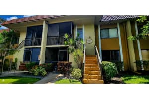 327 Lakeview Dr 103 Weston, FL 33326 - MLS#A11970685