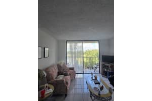 9688 Fontainebleau Blvd 409 Miami, FL 33172 - MLS#A11970703