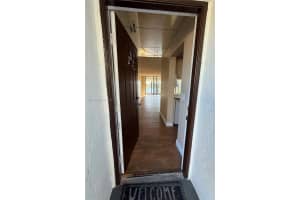 201 Lake Pointe Dr 202 Oakland Park, FL 33309 - MLS#A11970708