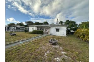 521 Nw 189th Ter, Miami Gardens