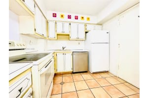 1658 Bay Rd 203 Miami Beach, FL 33139 - MLS#A11970747