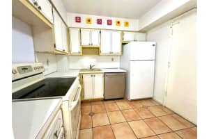 1658 Bay Rd 203 Miami Beach, FL 33139 - MLS#A11970747