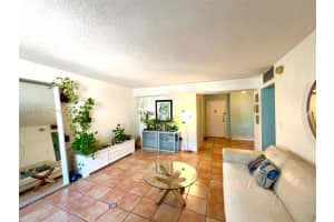 1658 Bay Rd 203 Miami Beach, FL 33139 - MLS#A11970747