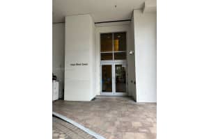 1050 Brickell Ave 1014 Miami, FL 33131 - MLS#A11970759