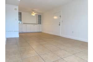 5020 Nw 79th Ave 203 Doral, FL 33166 - MLS#A11970770