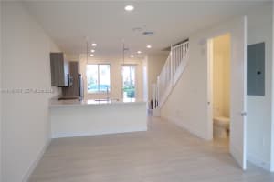 6416 Nw 102nd Ct 104 Doral, FL 33178 - MLS#A11970777