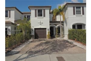 11301 Nw 88th Ter Doral, FL 33178 - MLS#A11970781