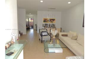 11301 Nw 88th Ter Doral, FL 33178 - MLS#A11970781