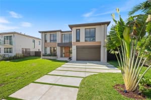 5854 Sw 30th St, Miami