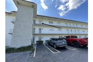 5102 Nw 36th St 611 Lauderdale Lakes, FL 33319 - MLS#A11970809