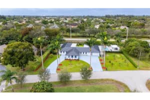 2651 Sw 141st Ter, Davie