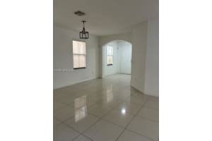 8848 Nw 101st Pl Doral, FL 33178 - MLS#A11970869