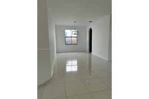 8848 Nw 101st Pl Doral, FL 33178 - MLS#A11970869