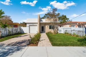 5735 Sw 4th St, Miami