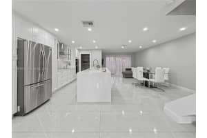 4712 Sheridan St 6 Hollywood, FL 33021 - MLS#A11970871