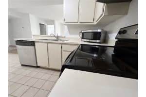 201 Palm Cir W, Pembroke Pines, FL 33025, - MLS#A11970903