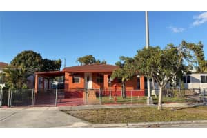 309 E 18th St, Hialeah