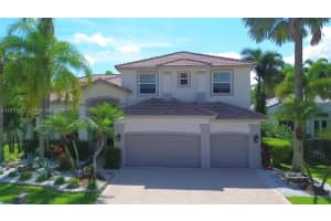 2556 Jardin Mnr, Weston