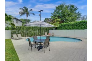 417 Sw 15th St Fort Lauderdale, FL 33315 - MLS#A11970928