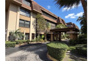 661 Ne 195th St 104, Miami