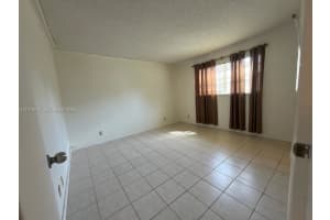 30 4th Ave , Hallandale Beach, FL 33009 - MLS#A11970976