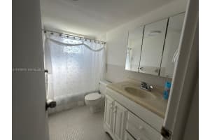 30 4th Ave , Hallandale Beach, FL 33009 - MLS#A11970976